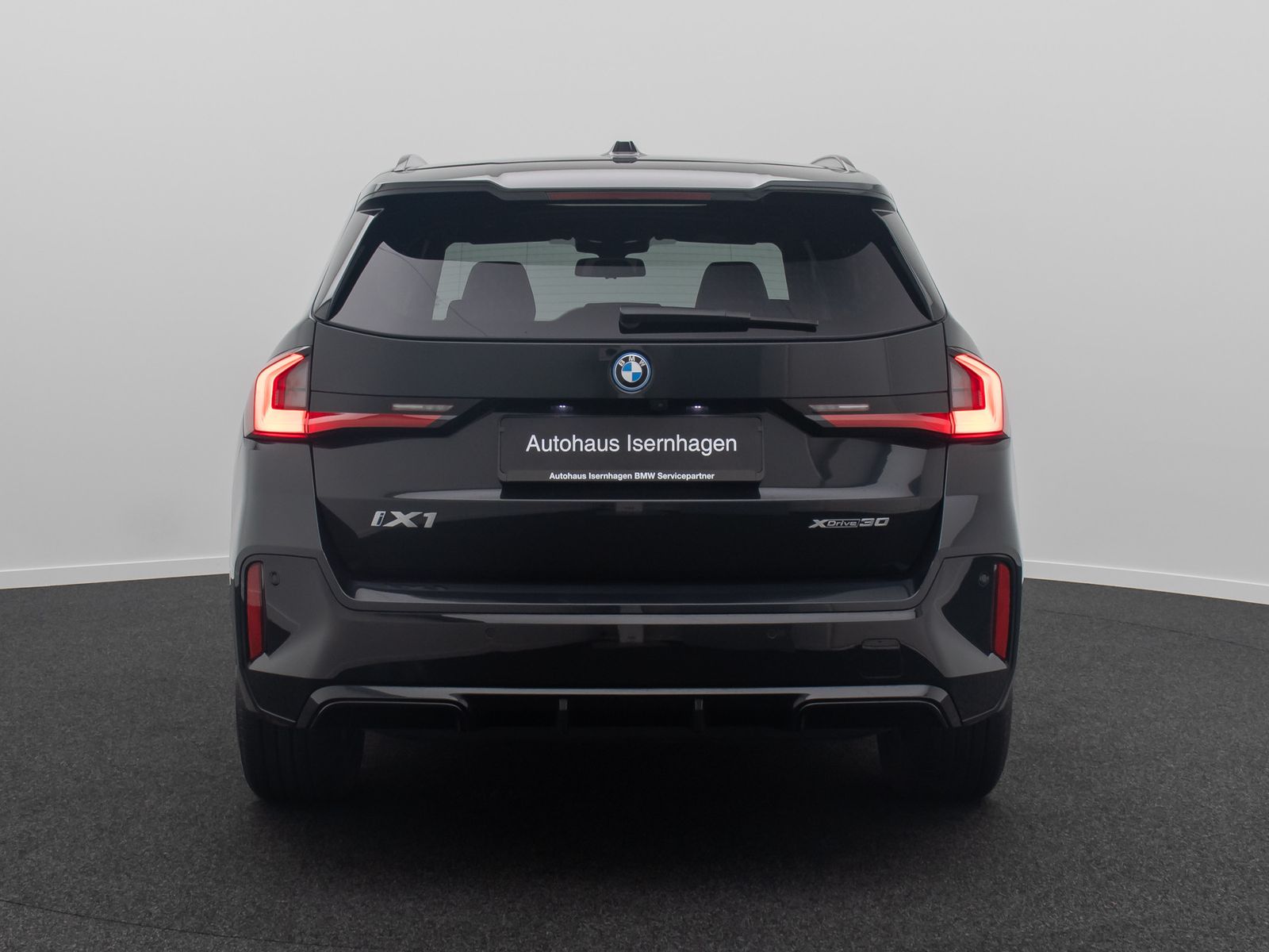 Fahrzeugabbildung BMW iX1 xD30 M Sport DriveAs Kamera DAB Komfort 18"