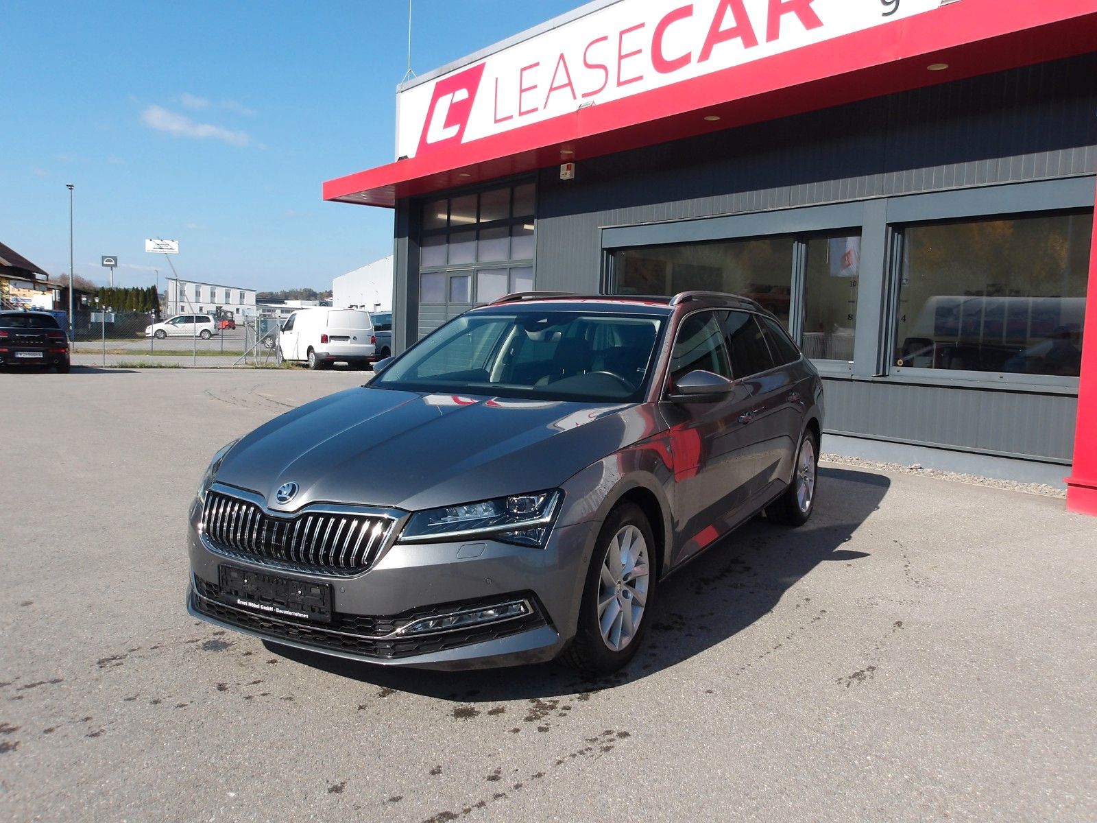 Skoda Superb Combi Style 4x4 "AHV,Webasto" EXP € 19490