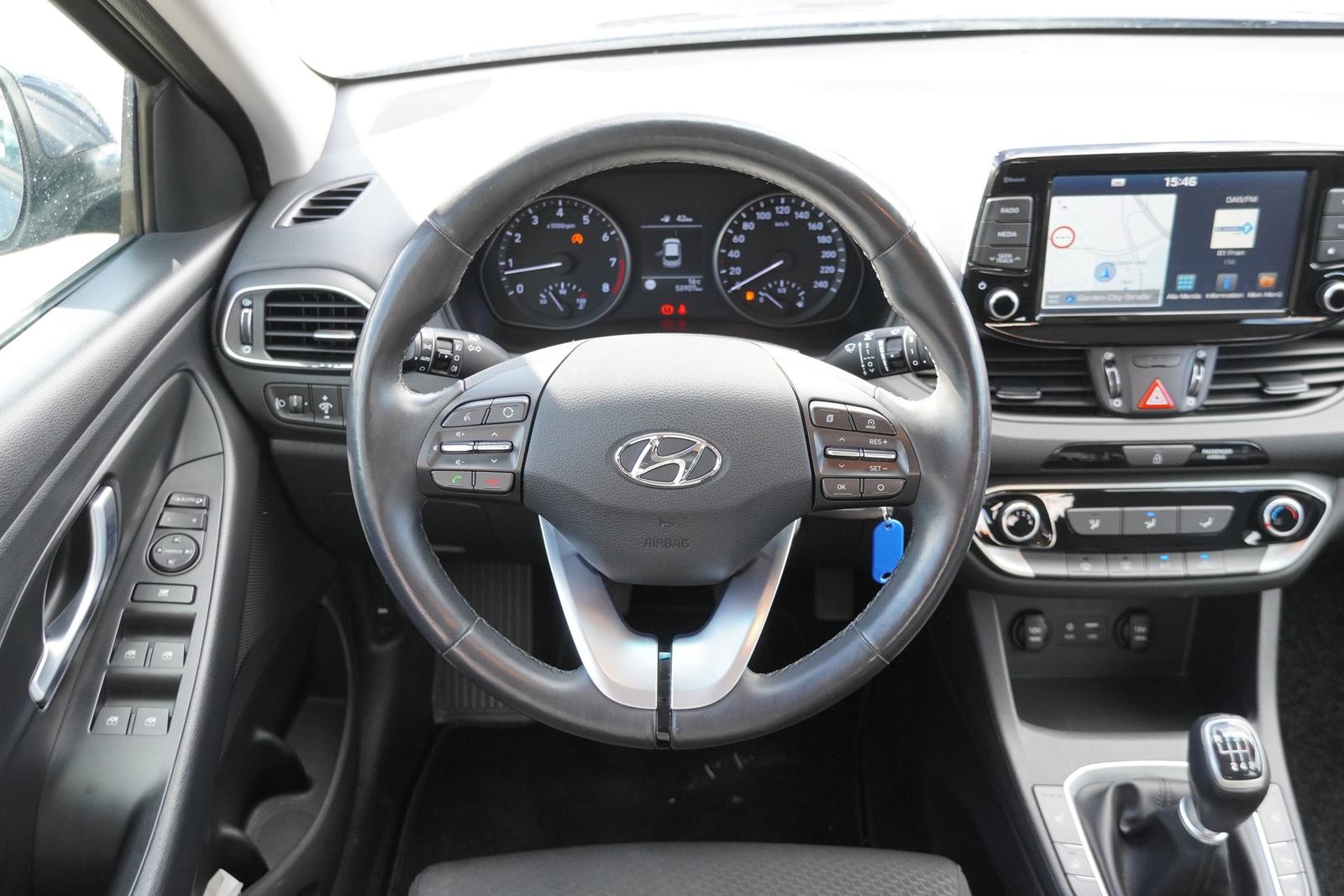Hyundai i30 1.4 T-GDI Navi Kamera PDC Tempomat Bluetooth