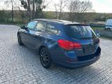 Opel Astra Sports Tourer 1.3 CDTI ecoFL. Des. Edit. - Opel Astra aus 2011 mit Diesel-Antrieb