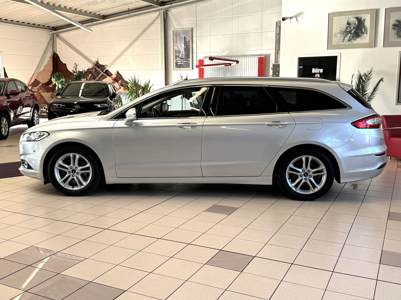 Fahrzeugabbildung Ford Mondeo Titanium LED/DAB/Navi/Keyless/Cam/CarPlay