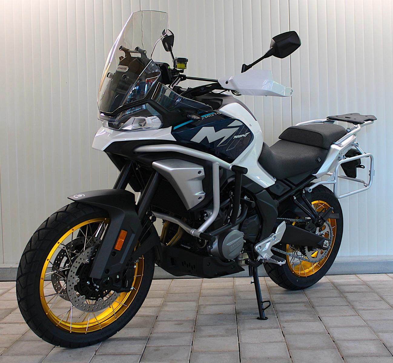 CFMOTO 700 MT vom Römer Team