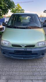 Nissan Serena 1.6. (76532 Baden-Baden) - Nissan Serena mit Benzin-Antrieb