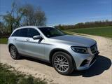 Mercedes-Benz GLC 350 d 4MATIC AMG Line Autom. AMG Line - silberne Mercedes-Benz GLC 350