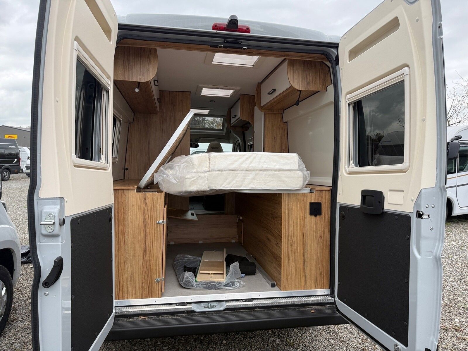 Fahrzeugabbildung Karmann Dexter DE 600 Captain-Chair-Sitze, Automatik