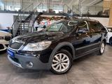 Skoda Octavia Combi Scout 4X4 *TÜV Neu*Xenon* - Skoda Octavia aus 2012 mit Diesel-Antrieb: Kombi