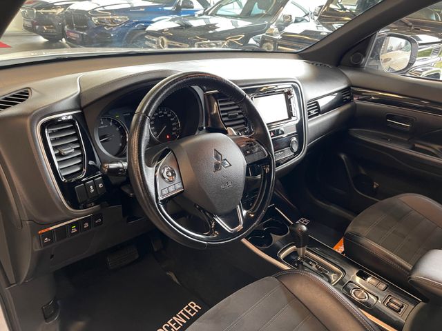 MYAUTOCENTER – Gebraucht- und Jahreswagen mit Werkstattservice in Pfaffenhofen Mitsubishi Outlander Active+ 4WD *1. Hand*AHK*Bi-LED*