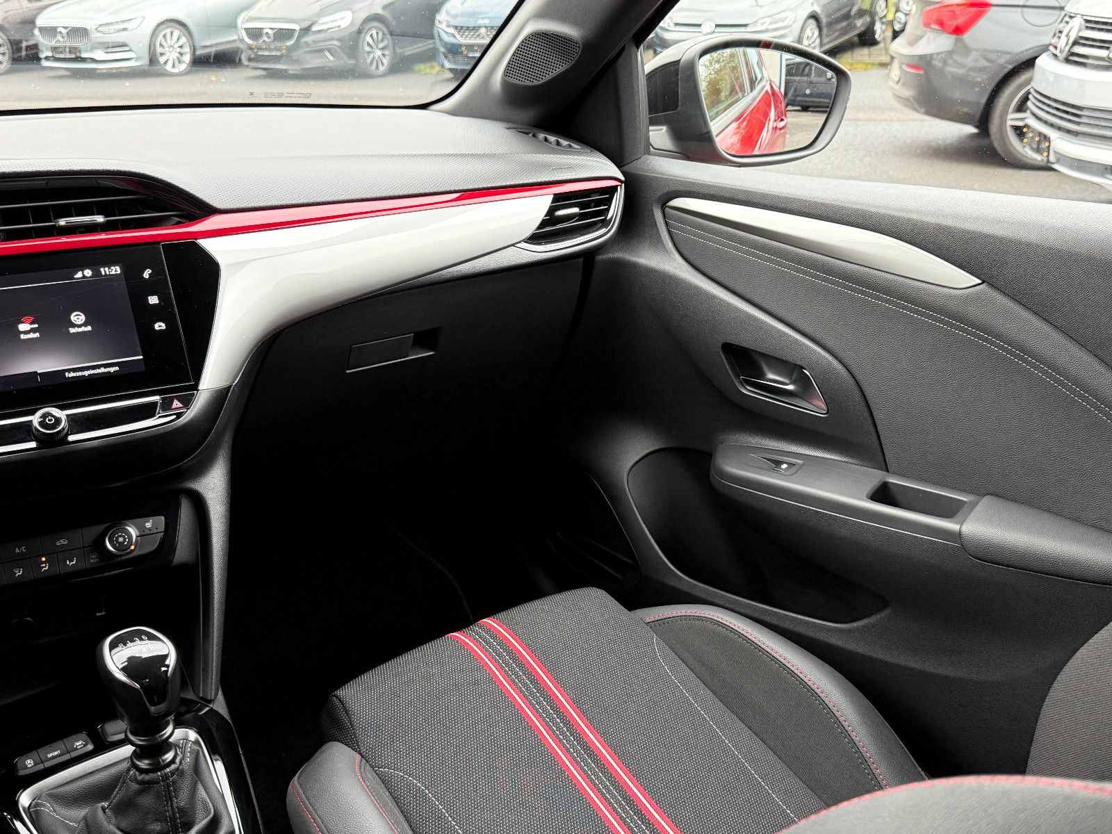 Fahrzeugabbildung Opel Corsa F GS-Line Blis DAB GRA LED Kamera SHZ