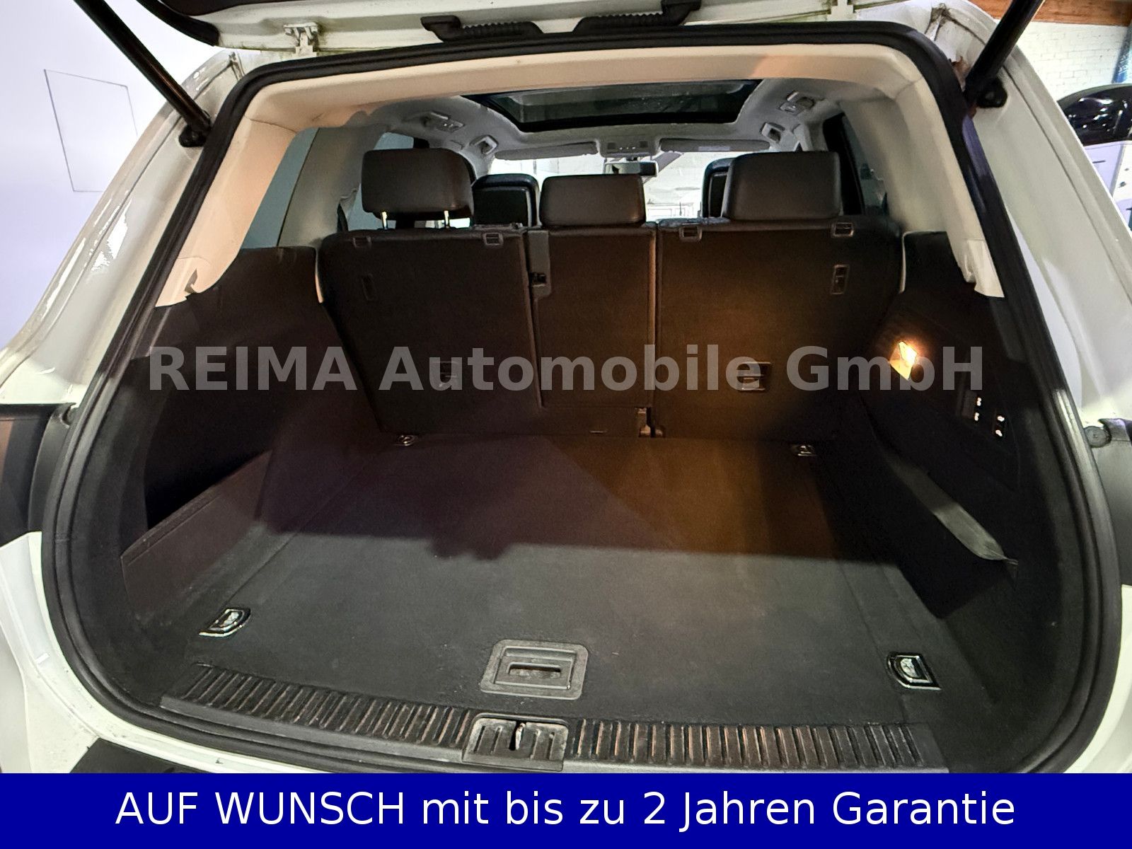 Fahrzeugabbildung Volkswagen Touareg V6 TDI 4Motion, R-Line, Pano, Xenon