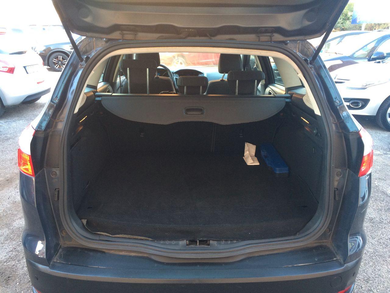 Ford Focus 2013 — photo 7