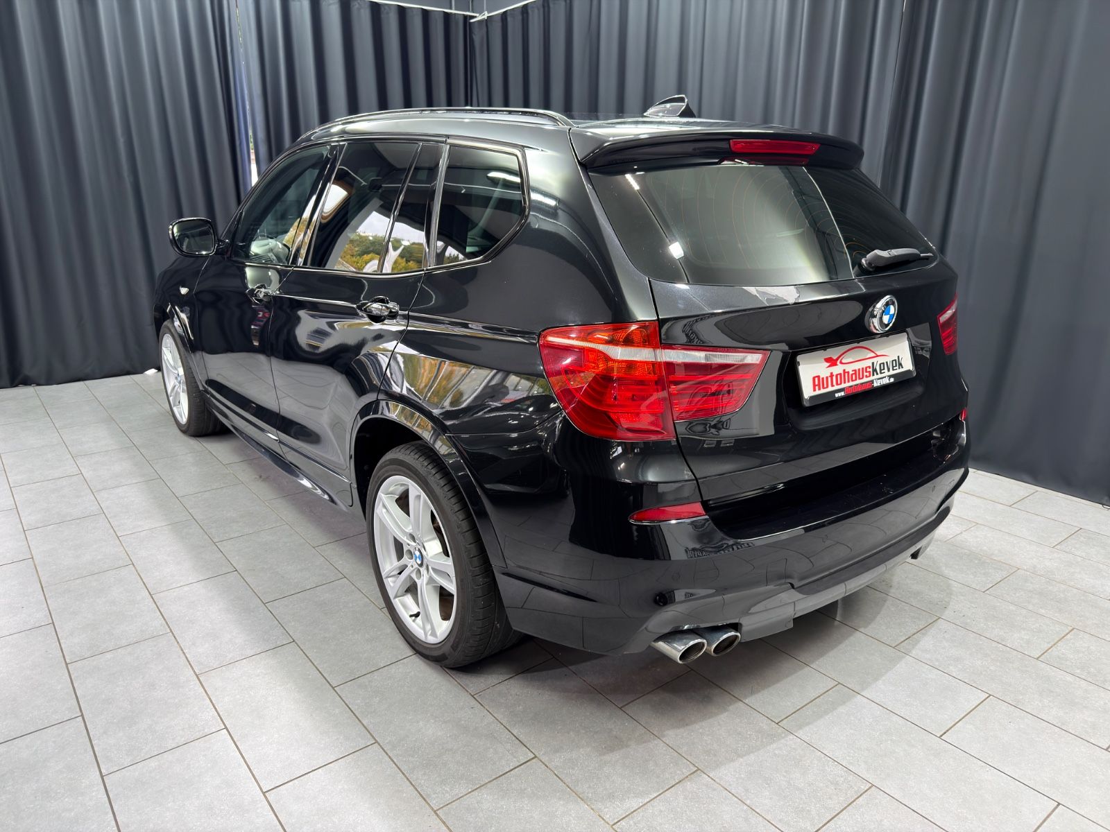 Fahrzeugabbildung BMW X3 xDrive 30 d|M-SPORTPAKET|NAVI|PANO|AHK|