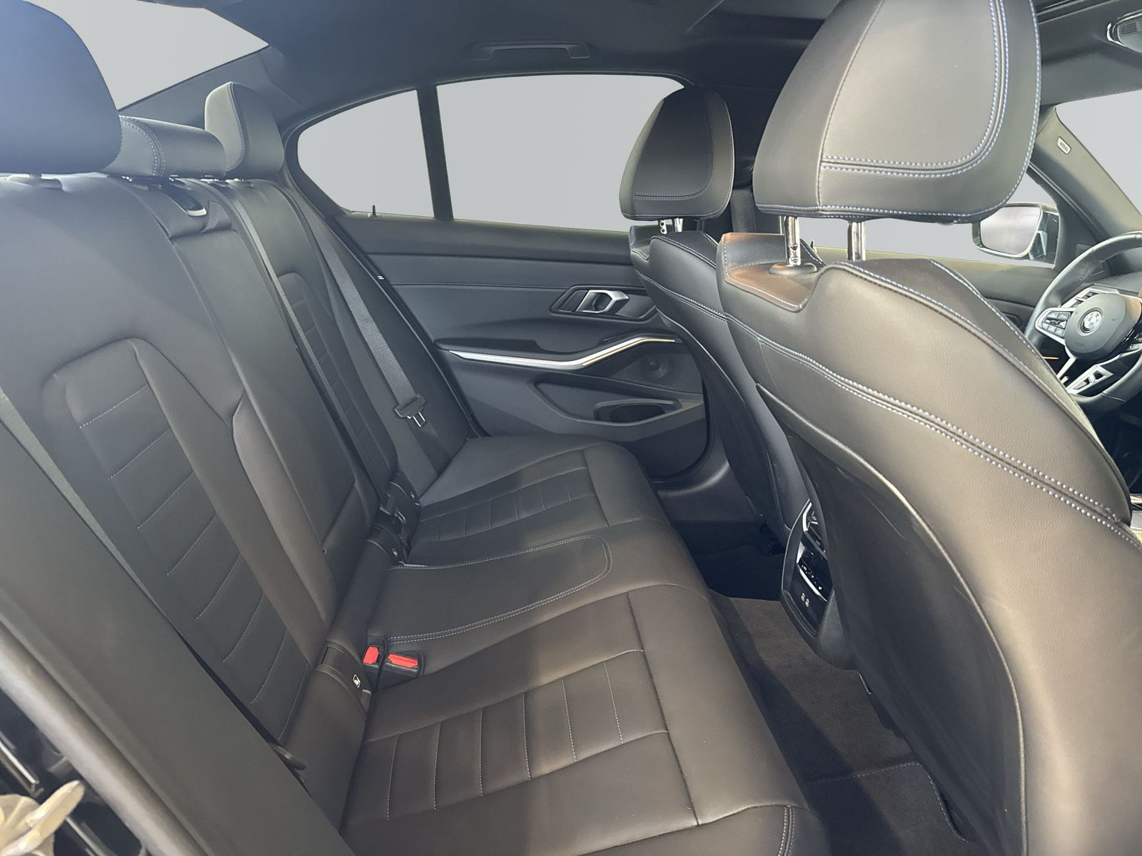 BMW 330 - Bild 10