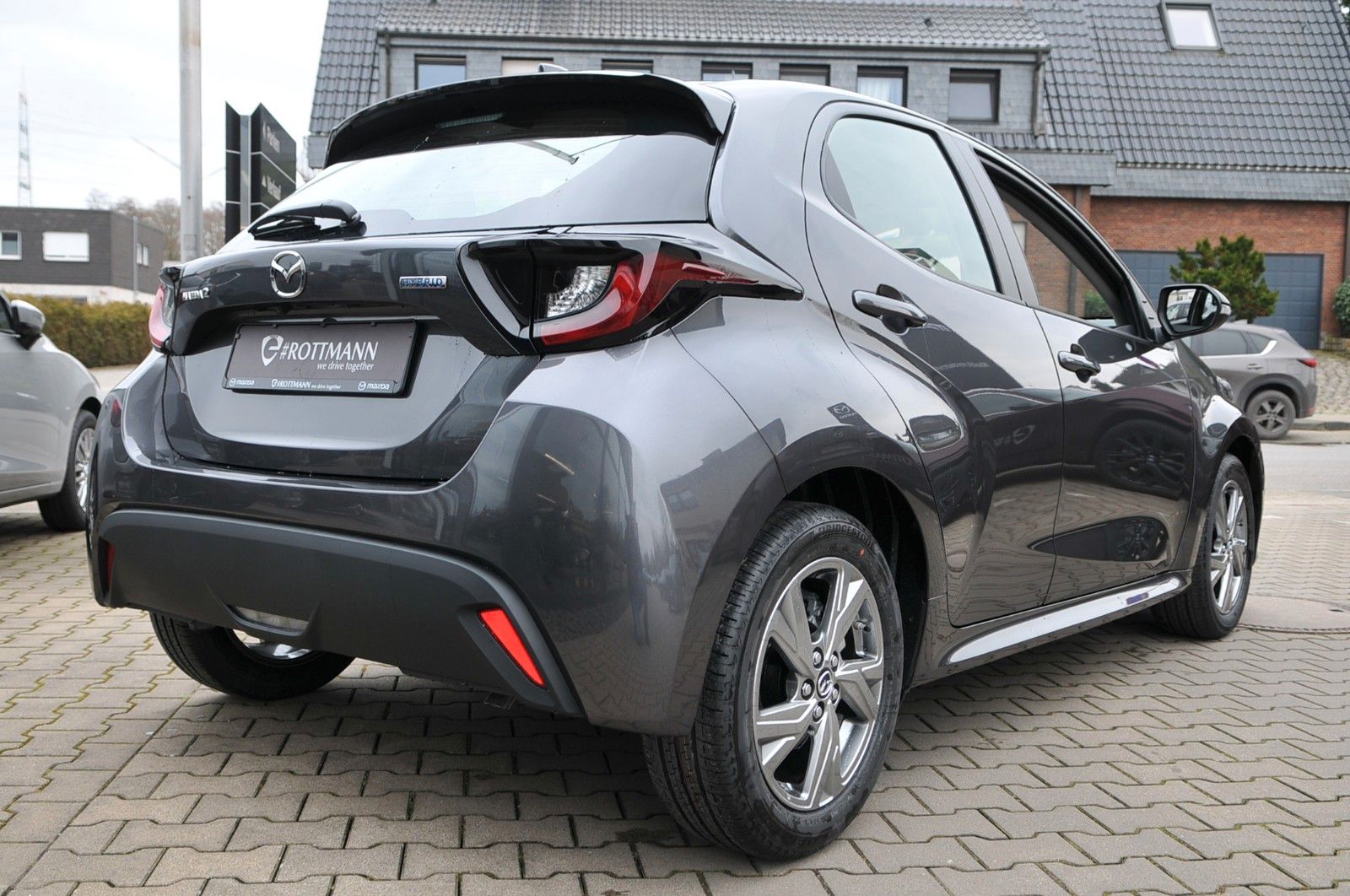 Mazda 2 Hybrid - Bild 2