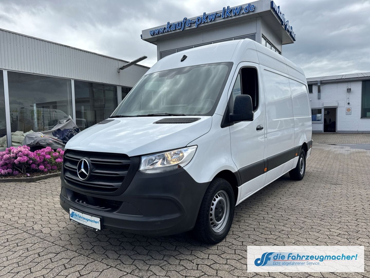 Fahrzeugabbildung Mercedes-Benz Sprinter Kasten 317CDI EU6d-T Lichtsensor el.S