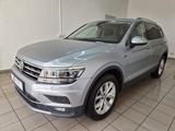 Volkswagen Tiguan Allspace 2.0 TDI Highline 4M LED Panorama - silberne Volkswagen Tiguan Allspace