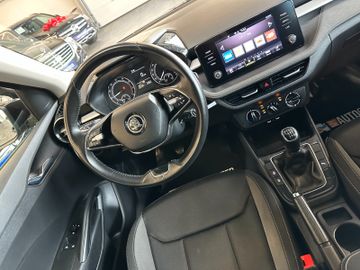 Skoda Fabia Tour *1. Hand*Klima*MirrorLink*LED*PDC*