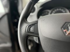 RENAULT Kangoo DELUXE / 2.HD / AUTOMATIK/ 75.tKM /NAVI RENAULT Kangoo DELUXE / 2.HD / AUTOMATIK/ 75.tKM /NAVI
