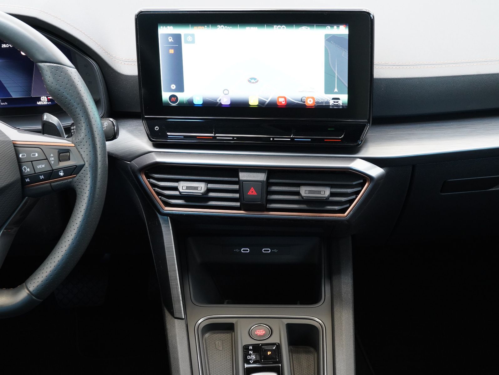 Fahrzeugabbildung CUPRA Formentor 1.4 TSI DSG e-HYBRID LED/ACC/CAM/AMBI