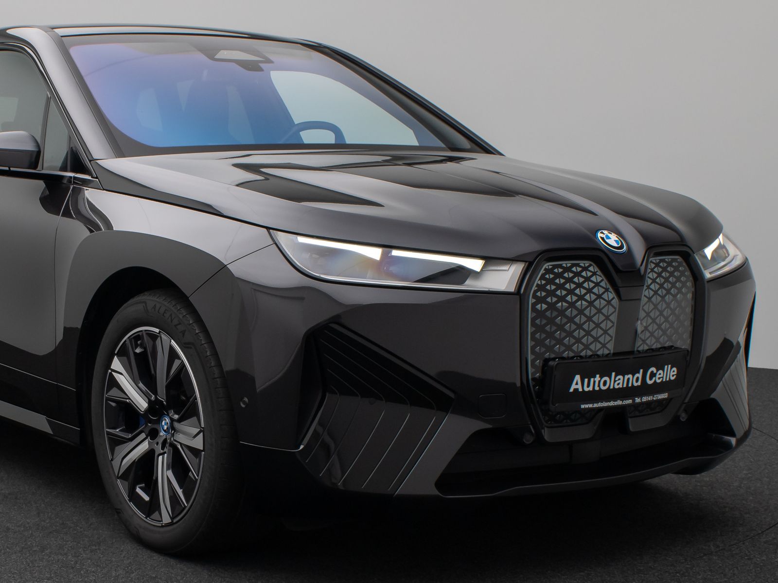 Fahrzeugabbildung BMW iX xD40 Sport DAB SoftClose SkyLounge H/K 21Zoll
