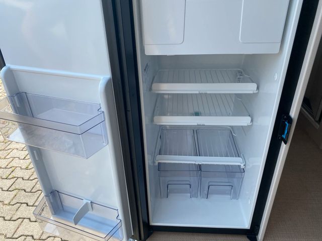 Bürstner Lineo C 590 AT  *Sonderpreis*