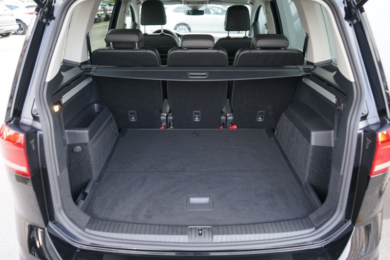 Volkswagen Touran 1.5 TSI Start-Stopp Comfortline AHK ACC foto 5