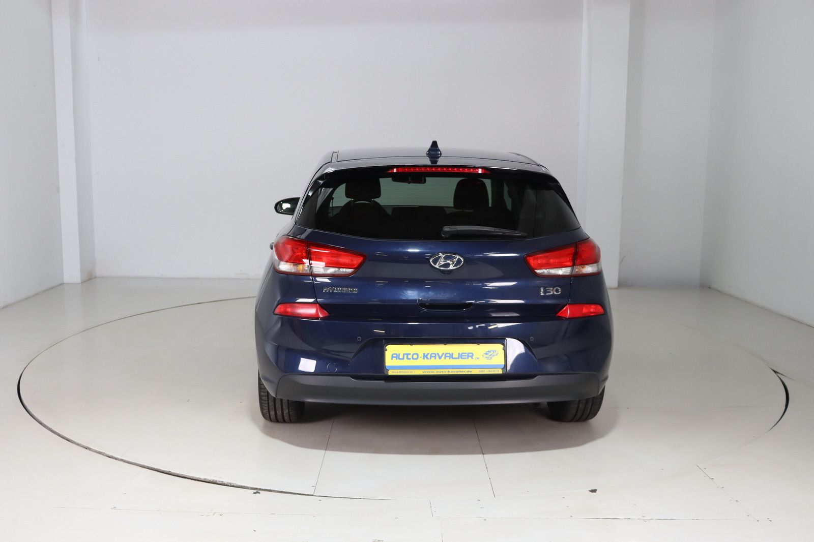 Fahrzeugabbildung Hyundai i30 1.4i * SHZ * Navi * DAB+ * Klima * YES!