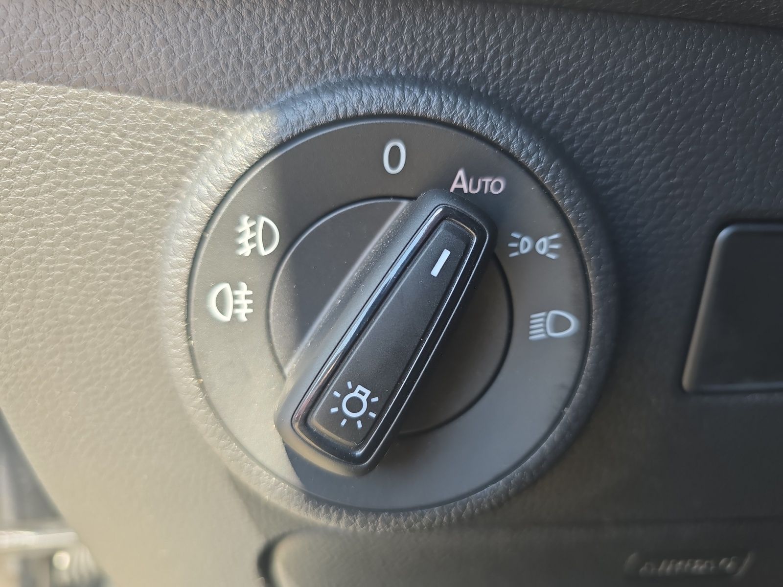 Fahrzeugabbildung SEAT Ateca FR 2.0 TSI 4Drive DSG KAMERA KLIMA NAVI