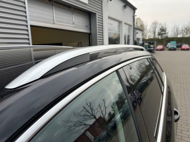 Fahrzeugabbildung SKODA Superb Combi 2.0 TSI DSG L&K 4x4 STDHZG+PANO+MEM