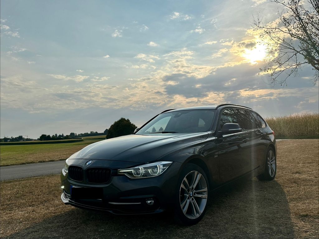 Image of BMW 320
