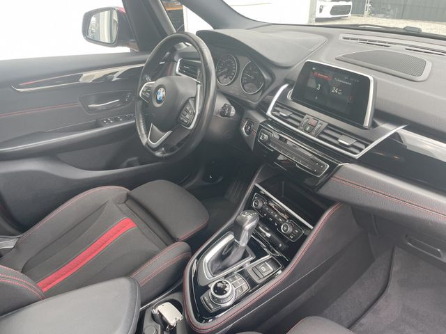 BMW 220i Active Tourer Sport Line*Automatik*PDC*BT*