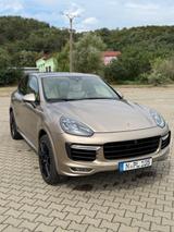 Porsche Cayenne 1. Hand Lückenlos Porsche schekheft - Porsche: Beige