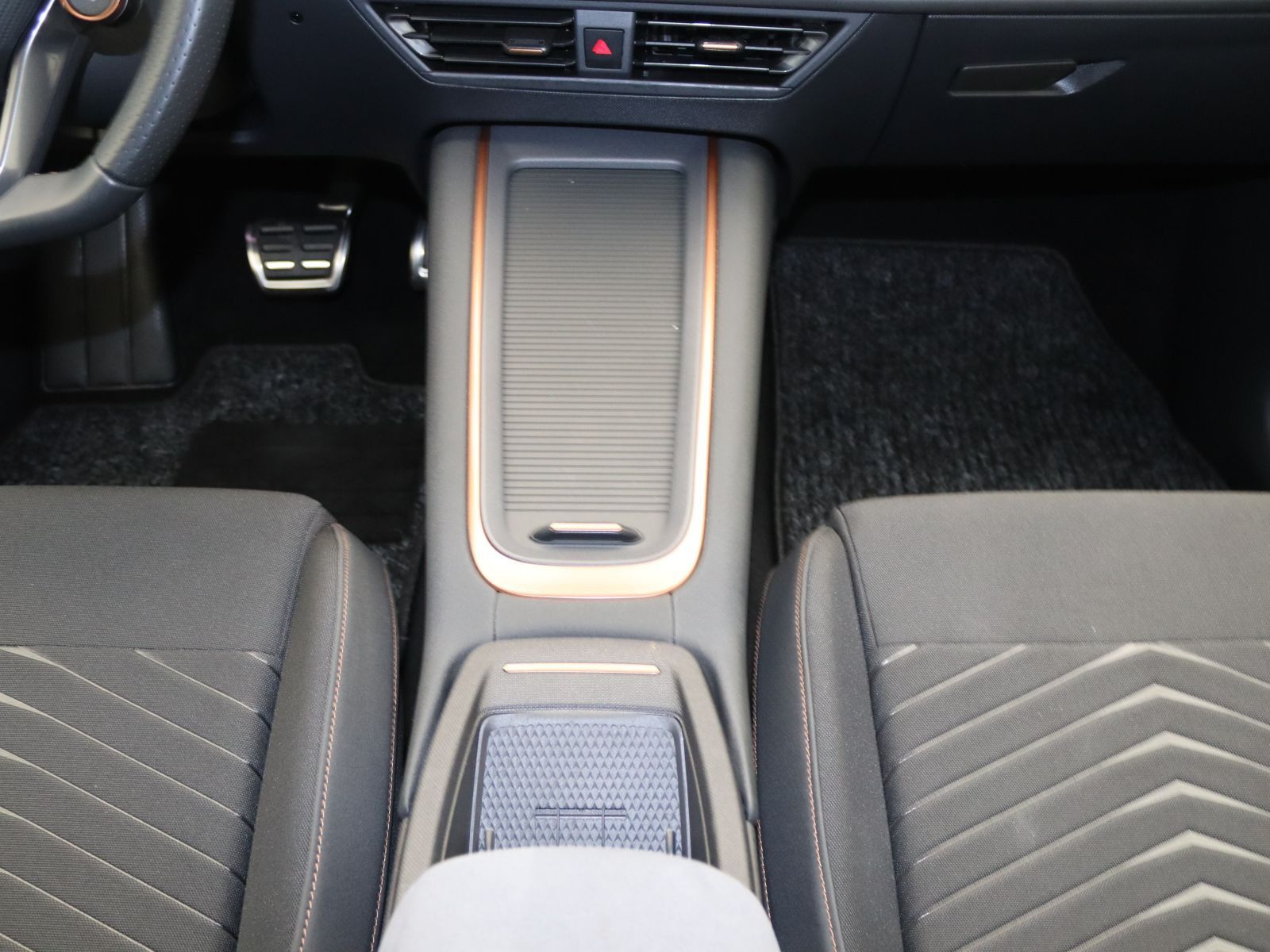 Cupra Born - Bild 12