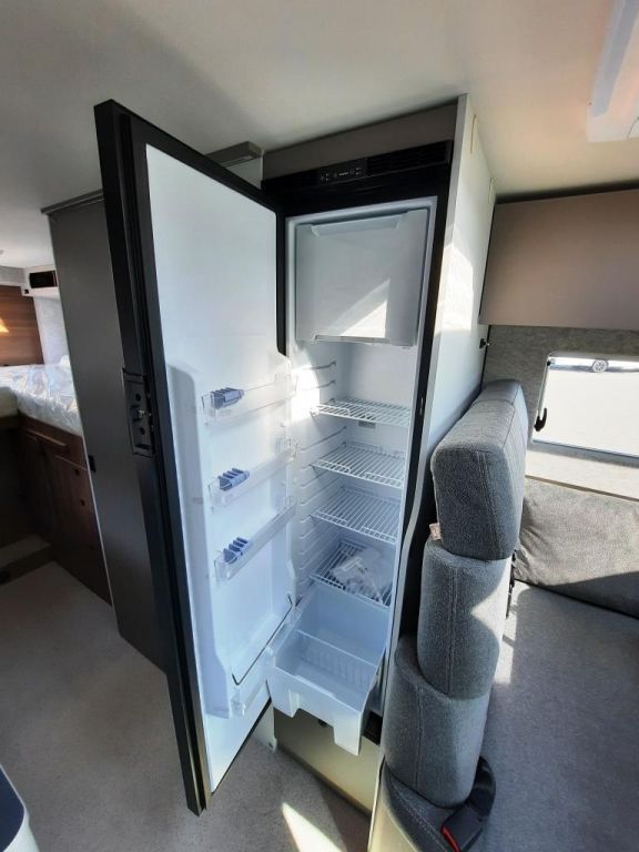 Fahrzeugabbildung LMC Cruiser 740 EL Verfüg./Sparen 6.521,- €