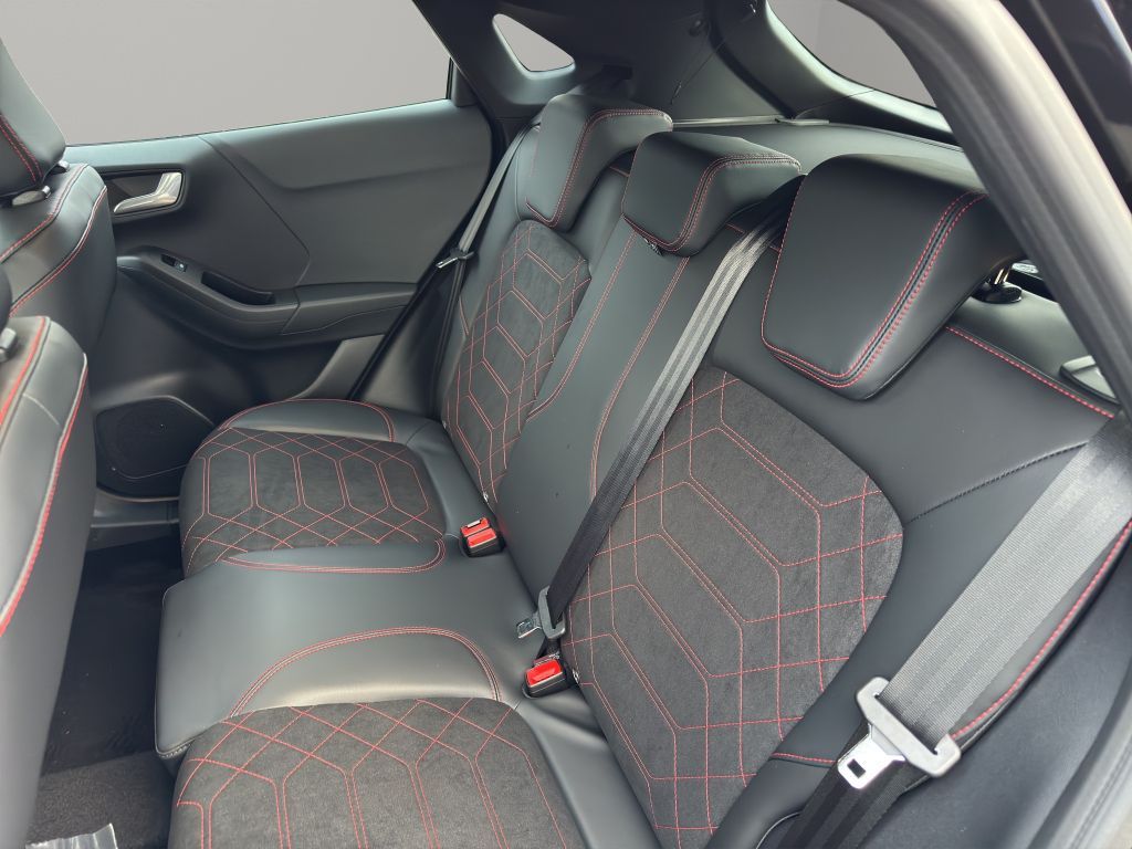 Fahrzeugabbildung Ford Puma ST-Line X Automatik