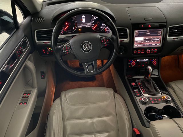 Touareg 3.0 V6 TDI AHK+NAVI+LUFT+LEDER+STANDHZ