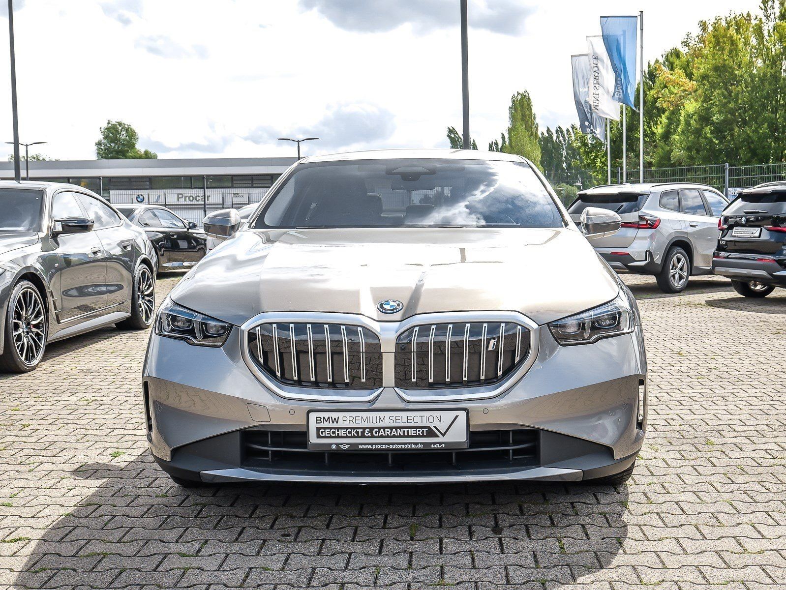 BMW i5 eDrive40 Limousine AHK DA Prof. LED PA+ LED D foto 9
