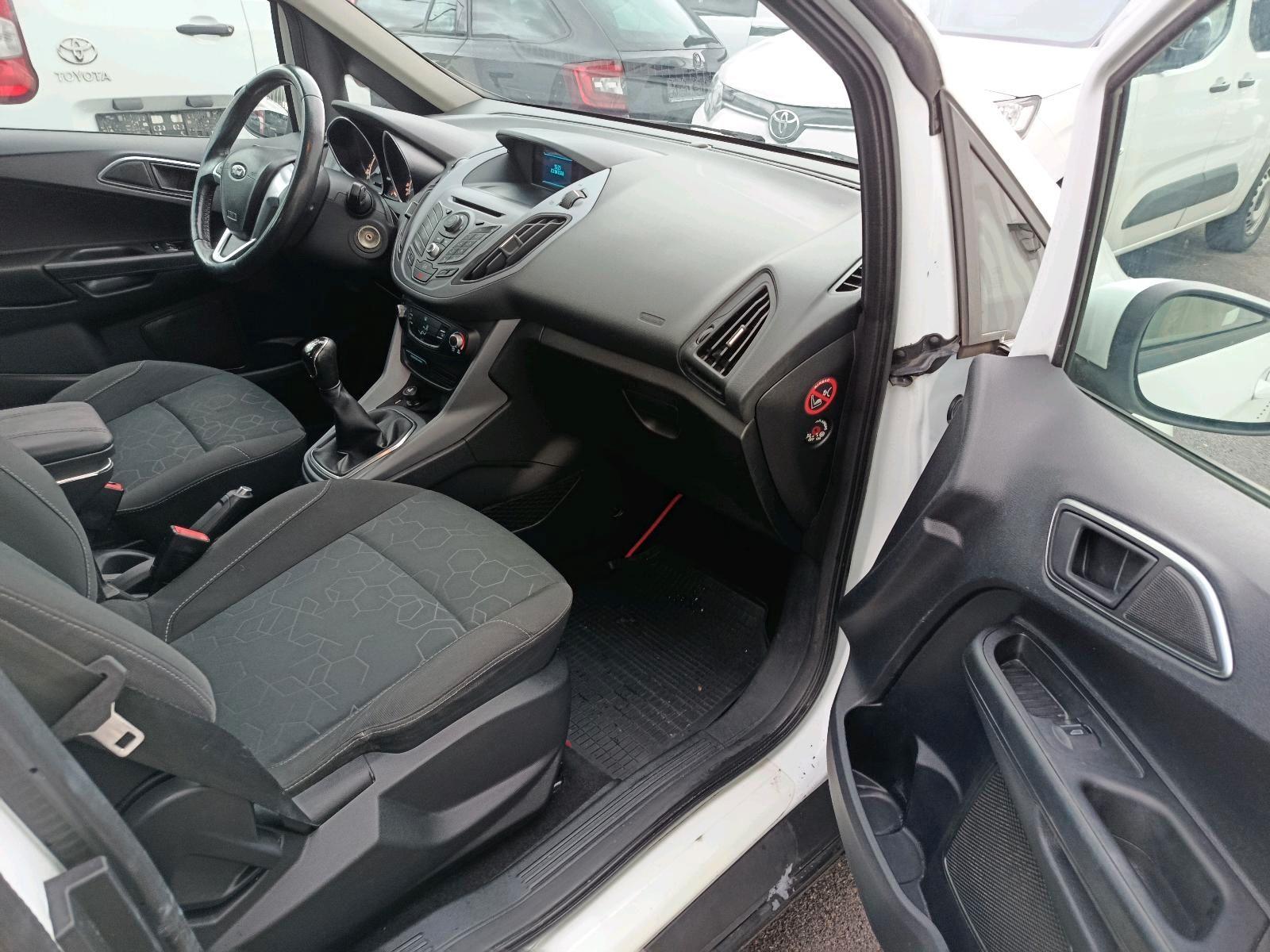 Ford B-MAX 2013 — photo 12