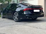 Audi A7 Sportback 55 TFSI mit RS7 Auspuffa... - Audi RS7 von privat