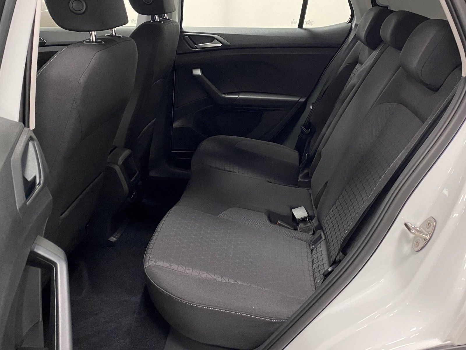 Fahrzeugabbildung Volkswagen T-Cross 1.5 TSI DSG Life+150 PS+PDC+App+LED+ALU+