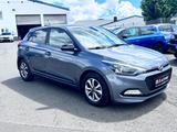 Hyundai i20 Passion+ Klima SHZ Navi Kamera PDC Tempomat - Hyundai i20 mit Benzin-Antrieb