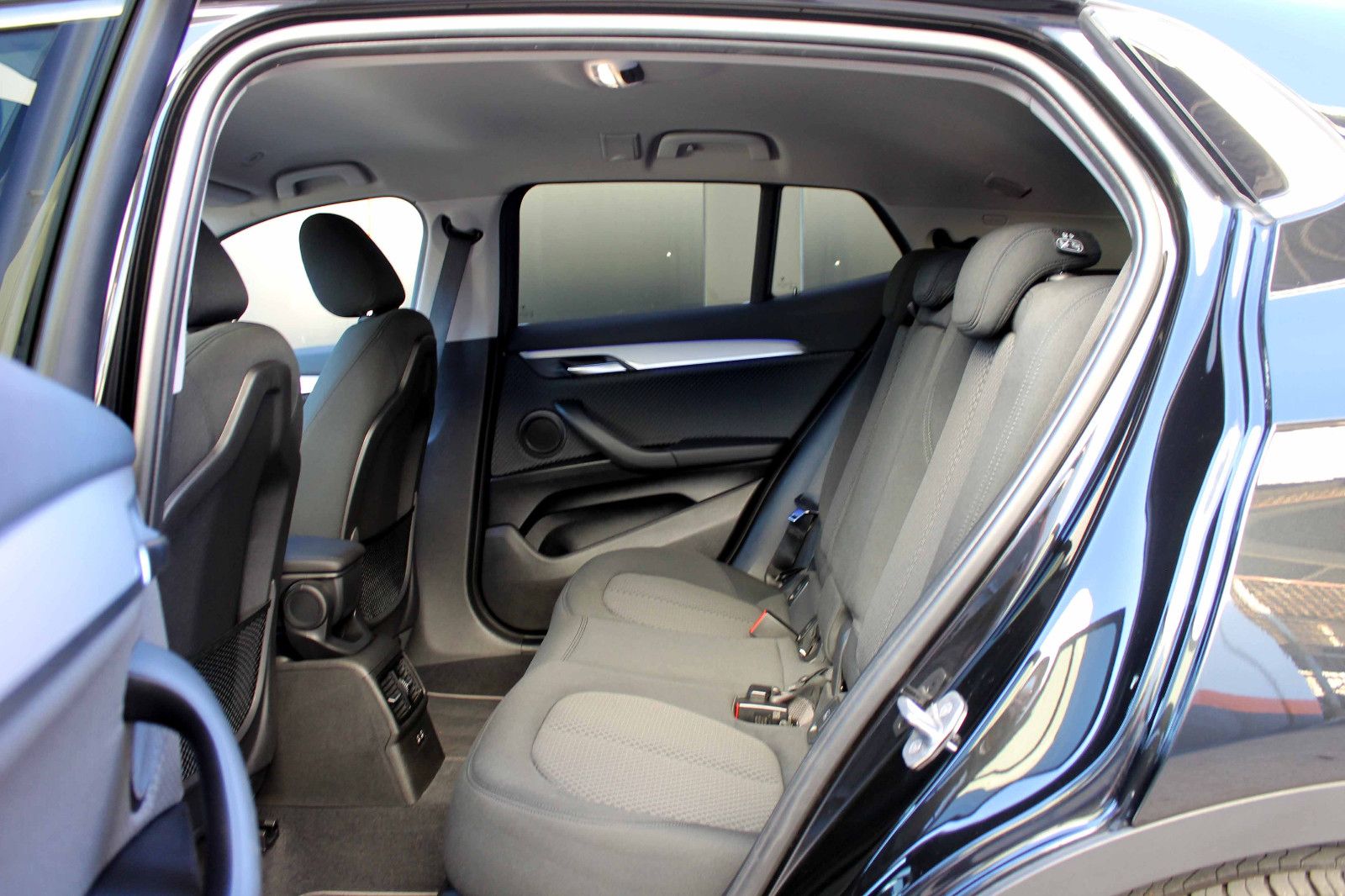 Fahrzeugabbildung BMW X2 xDrive 25d Advantage ACC KAM SHZ LHZ HUD NAV