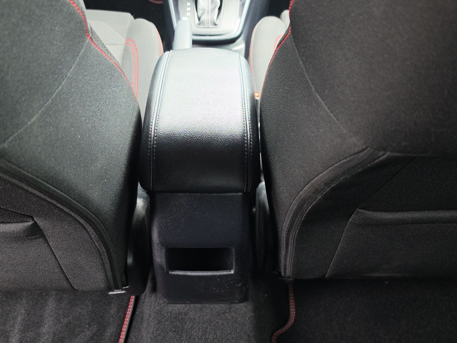 Fahrzeugabbildung Ford Fiesta ST-Line X AUTOMATIK+LED+KAMERA+PDC+SHZ