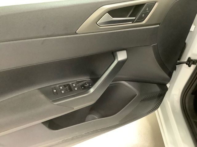 Polo Comfortline 1,0 l 59 kW  Klima, SHZ, DAB+,