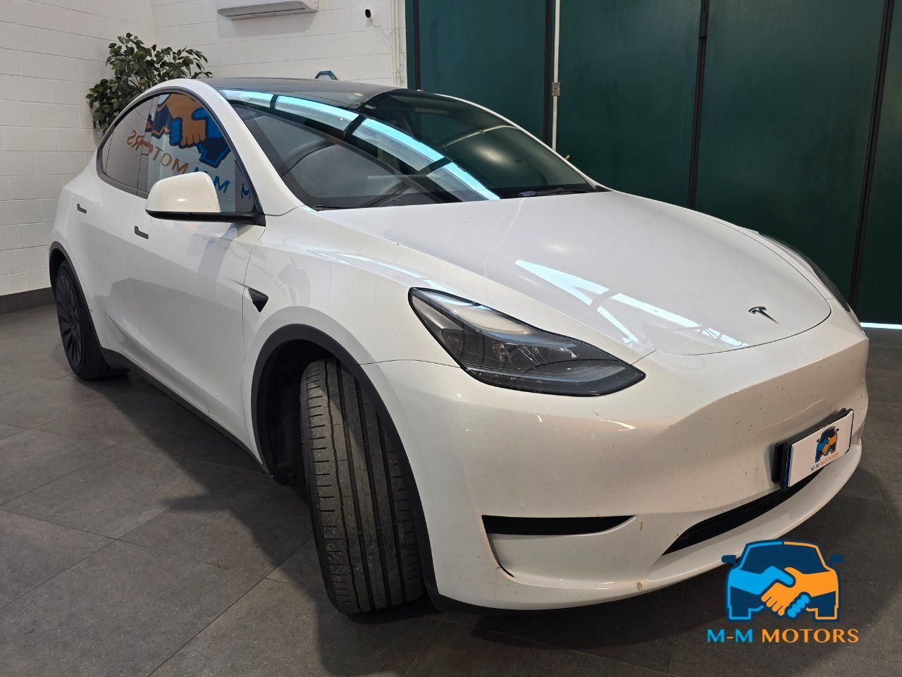 Tesla Model Y Single Motor rwd imagem 3