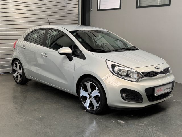 Kia Rio Spirit/KeyLess/Navi/AHK/Cam/KeyLess