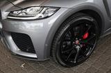 Jaguar F-Pace SVR AWD ACC+TOTWINKEL+22 ZOLL+SCHIEBEDACH - Jaguar F-Pace Svr mit Benzin-Antrieb