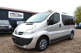 Nissan Primastar Kombi L1H1 2.7t 9.Sitzer AHK Klima - silberne Nissan Primastar