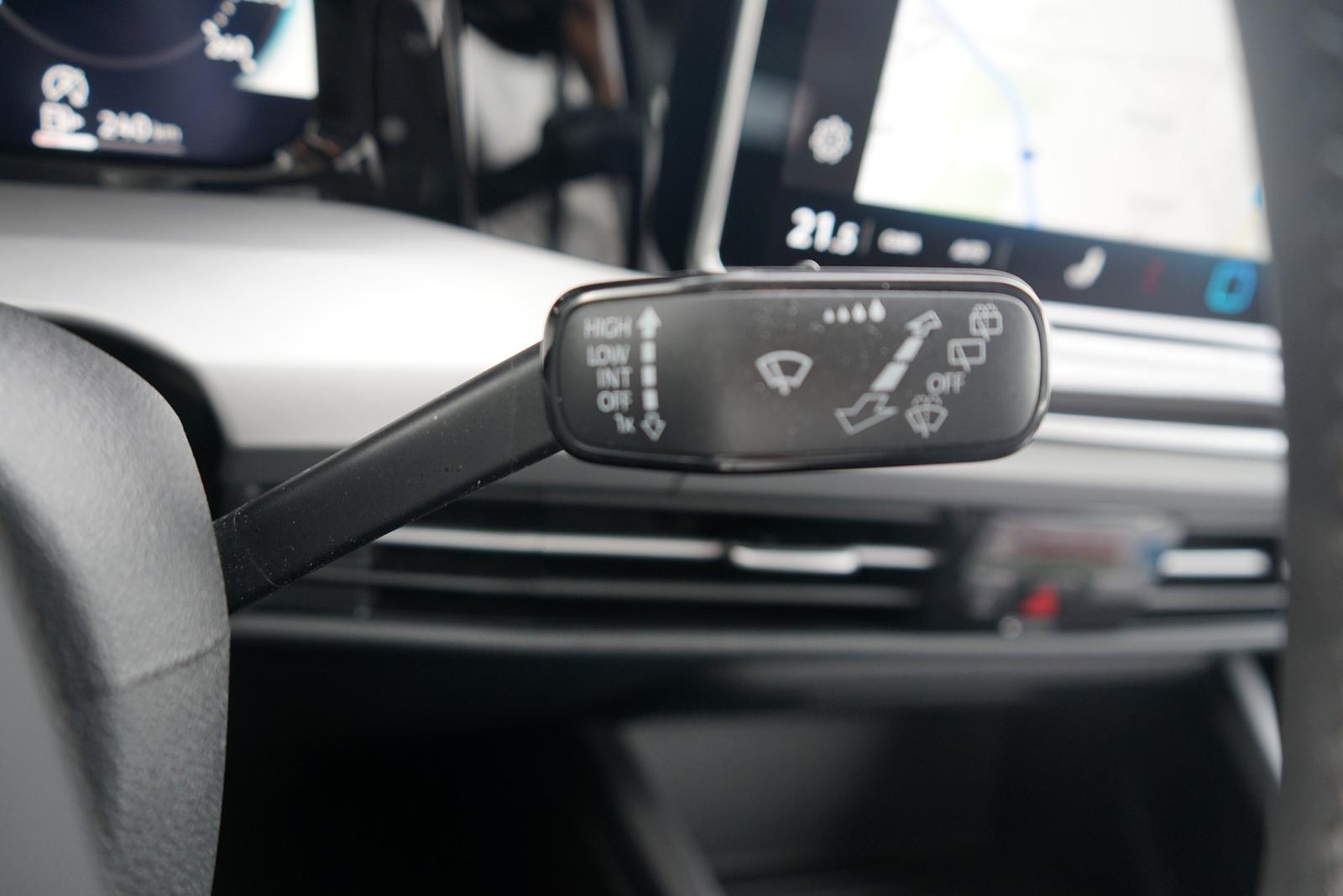 Volkswagen Golf 1.5 TSI Life LED Navi ACC Head-Up Totwinkel, миниатюра 23