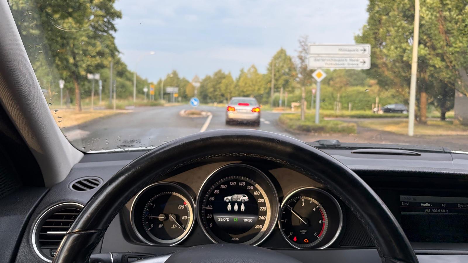 Mercedes-Benz C220 2014 — photo 7