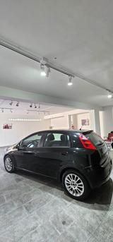 Fiat Punto 1.3 MJT 16V 5p. 4p.ti Active Van - Fiat Punto mit Diesel-Antrieb: Active